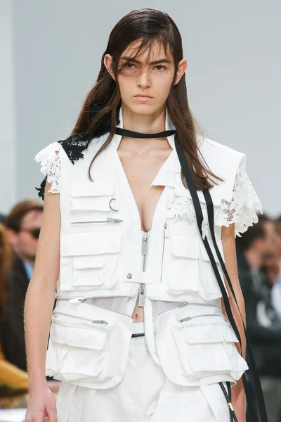 Look 9